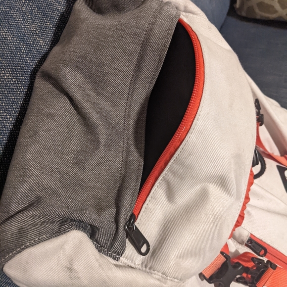 North Face Re-Hub Daypack Backpack - Picture 8 of 10